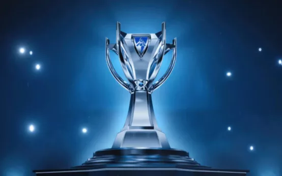 LoL Worlds 2024 : Calendrier, Lieux et Où Regarder le Tournoi - image Trophée des LOL Worlds 2024